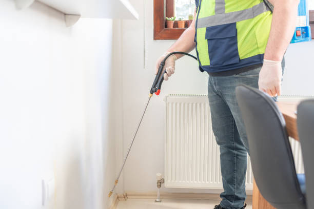 Best Mosquito Control Services  in Fredonia, WI